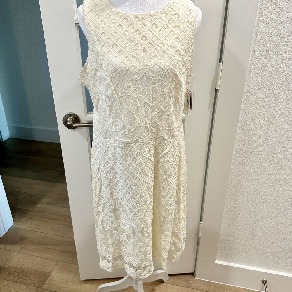Danny and Nicole Sleeveless Ivory Lace Overlay Dress Sz 14 Back Zip Knee Length